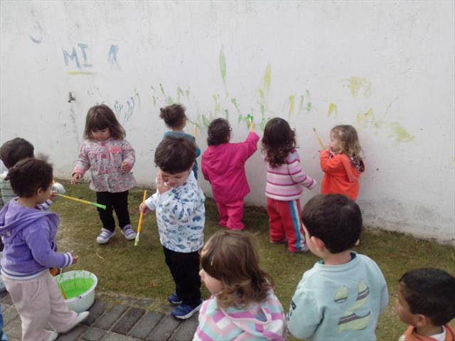 Pintando o Muro com o Maternal I