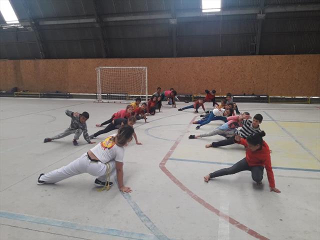 Capoeira na escola