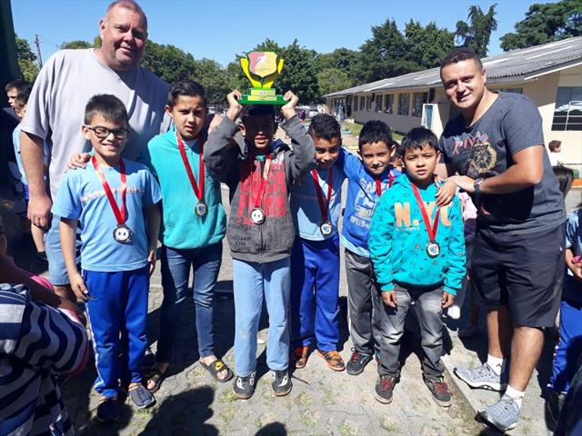 Dia de medalhas e troféu no David Carneiro