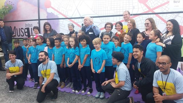 Estreia do Ônibus Museu na Escola Municipal CEI An