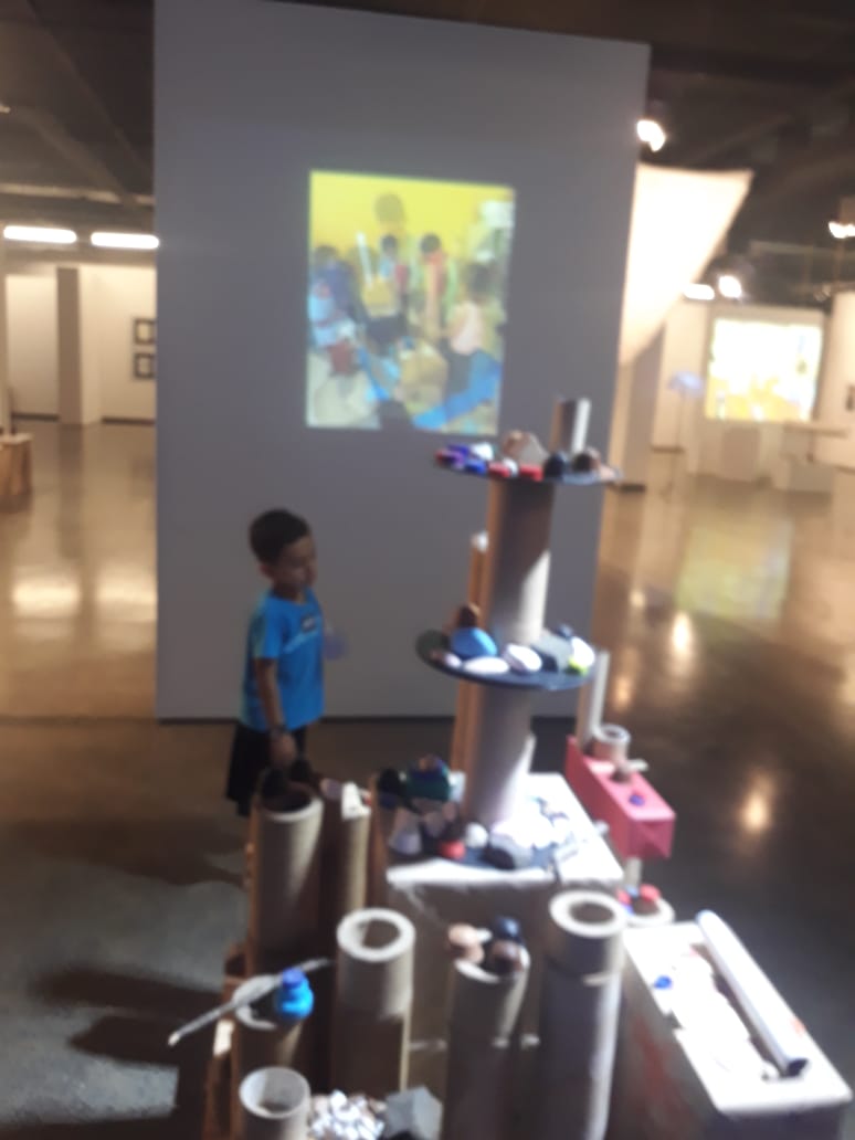 VISITA DA TURMA DO PRÉIIB AO MUSEU DE ARTE MUMA