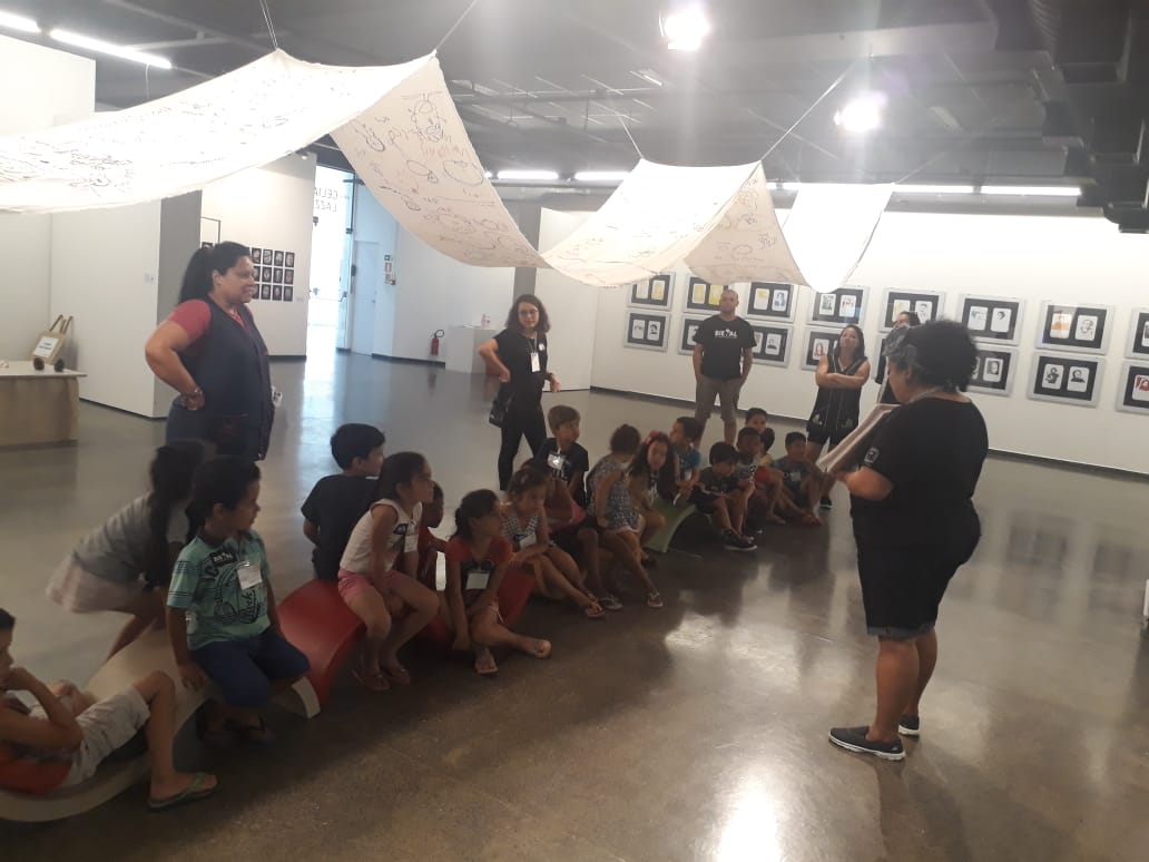 VISITA DA TURMA DO PRÉIIB AO MUSEU DE ARTE MUMA