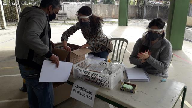 Momento de Reencontro: entrega de kits alimentação e atividades complementares