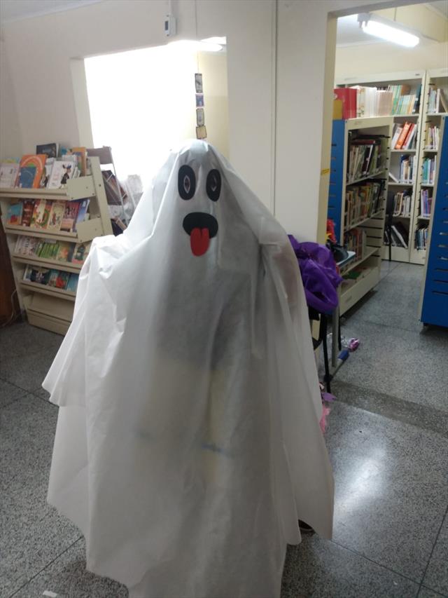 "trick or treat" Agentes de Leitura agitam a semana do CEI