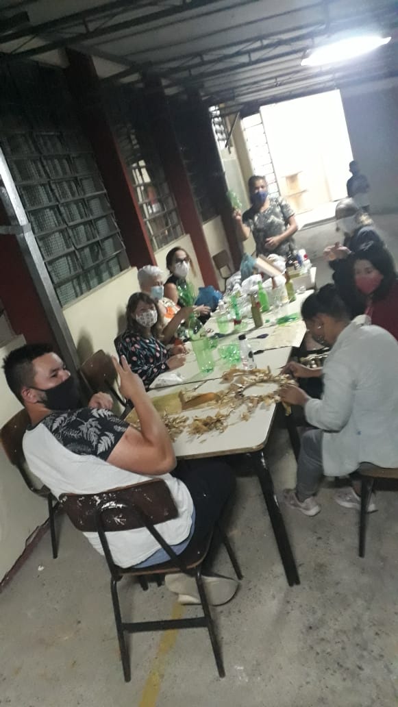 Atividade extracurricular no EJA com a Oficina de Natal