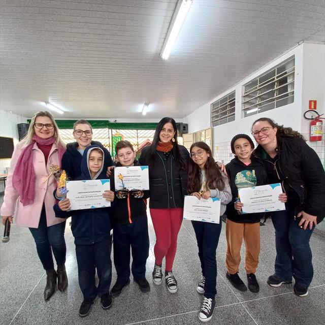 Núcleo Regional da Educação entrega certificados da OBMEP Mirim aos estudantes da Escola Municipal Sonia Maria Kenski