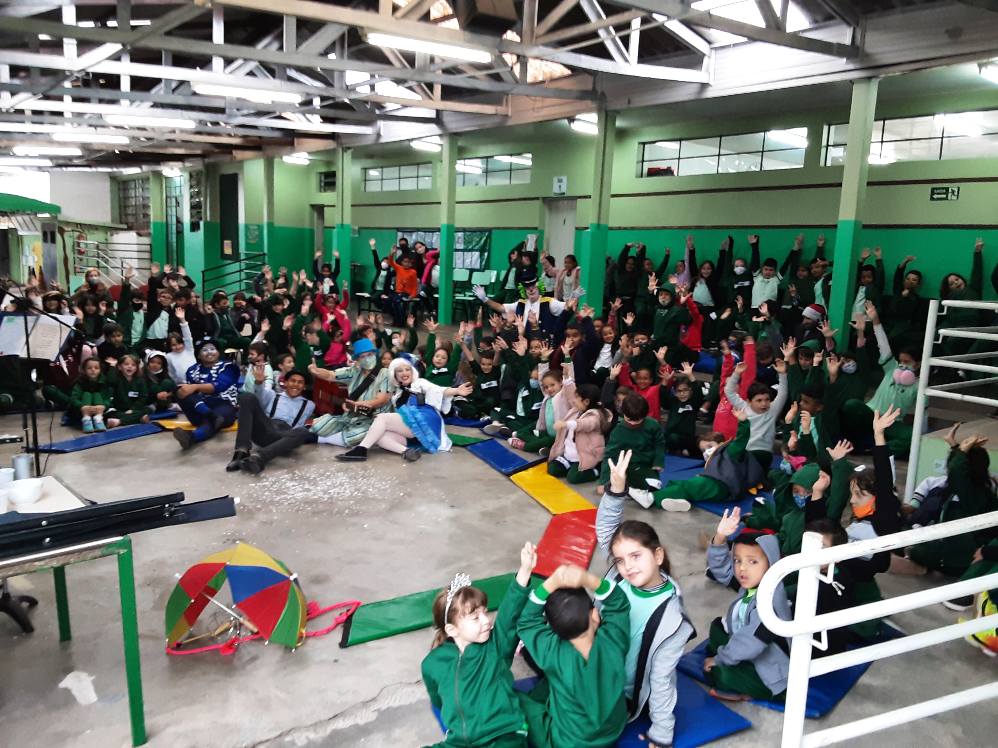 Apresentação Grupo Espalhafatos 