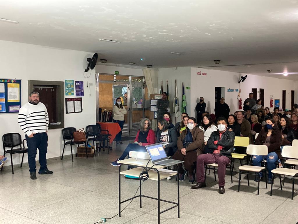 Escola de Pais - EM Ver João Stival