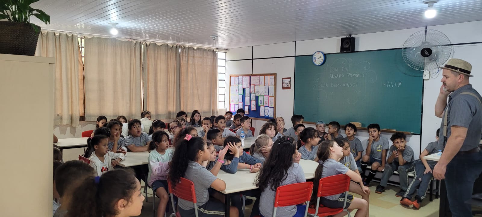 Visita do escritor Alvaro Posselt na Educação Integral