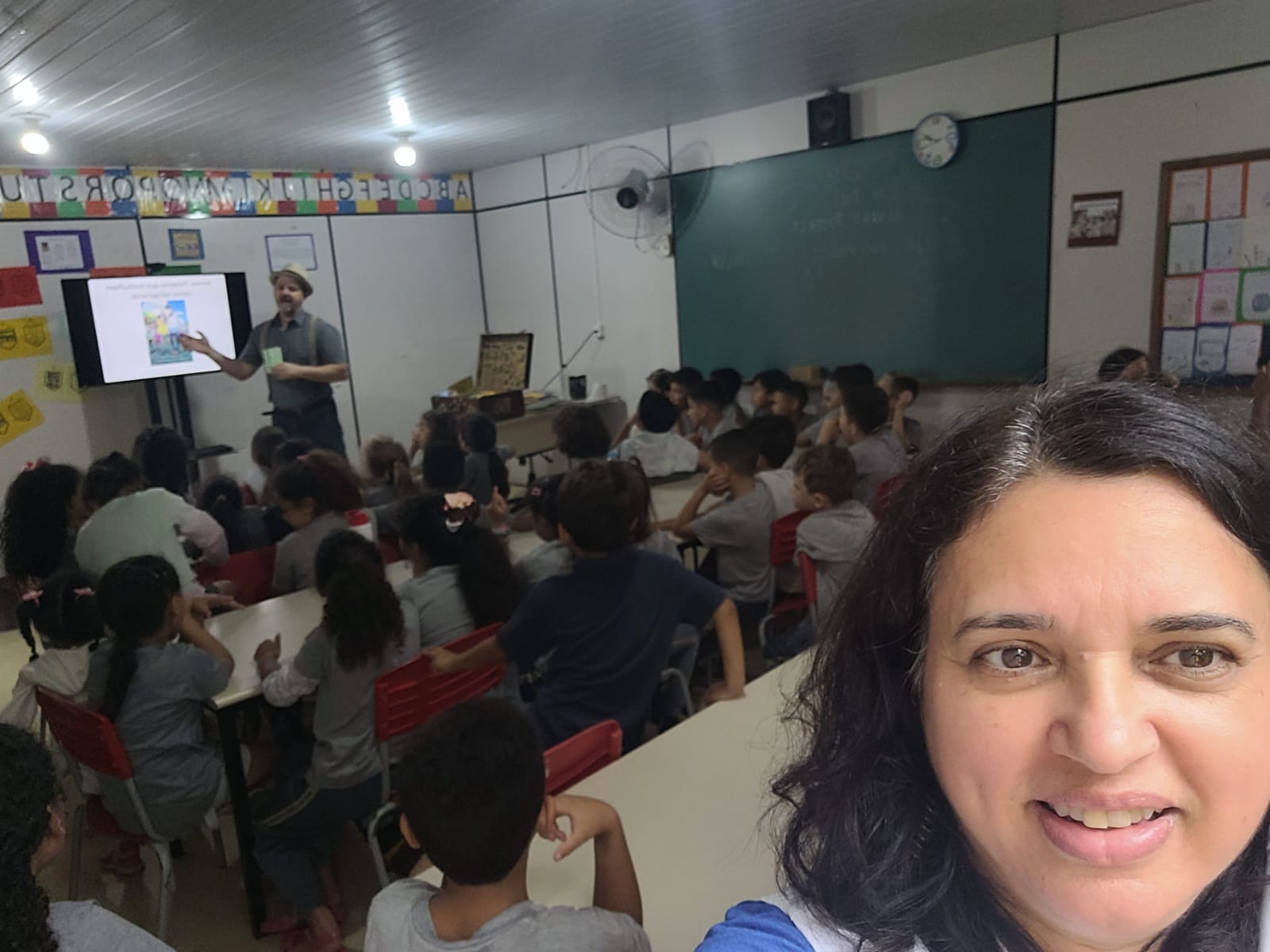 Visita do escritor Alvaro Posselt na Educação Integral