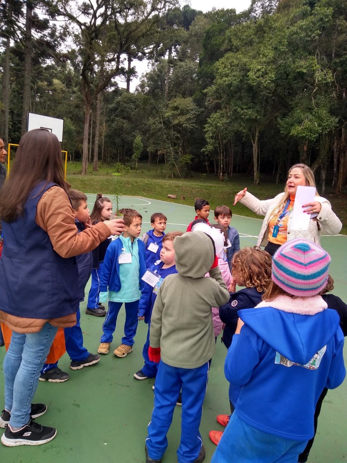 Programa Linhas do Conhecimento inaugurando com Proposta Lúdica com CMEI Centro 