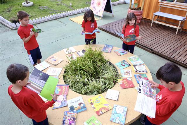 O hábito da leitura é uma constante nas escolas da